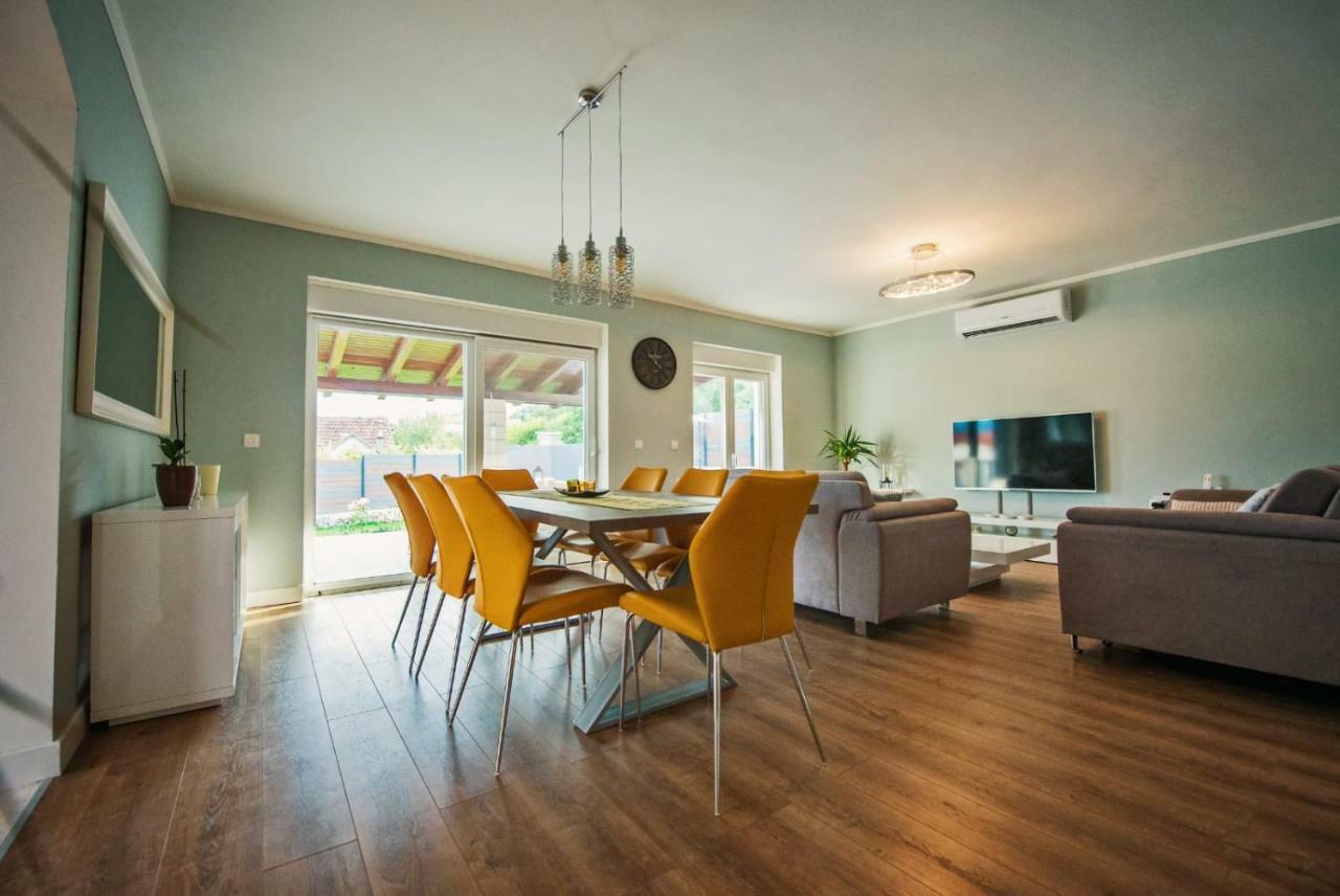 Villa Vida Zmijavci Exteriör bild