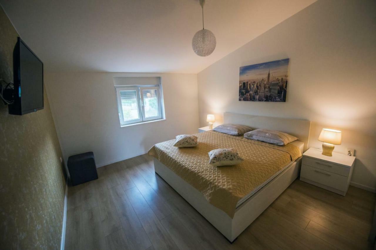 Villa Vida Zmijavci Exteriör bild